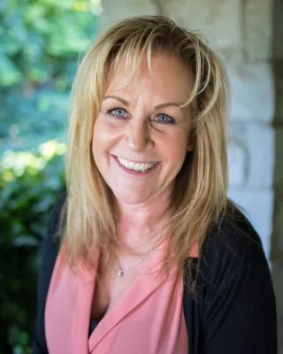 Laura London - Office Manager